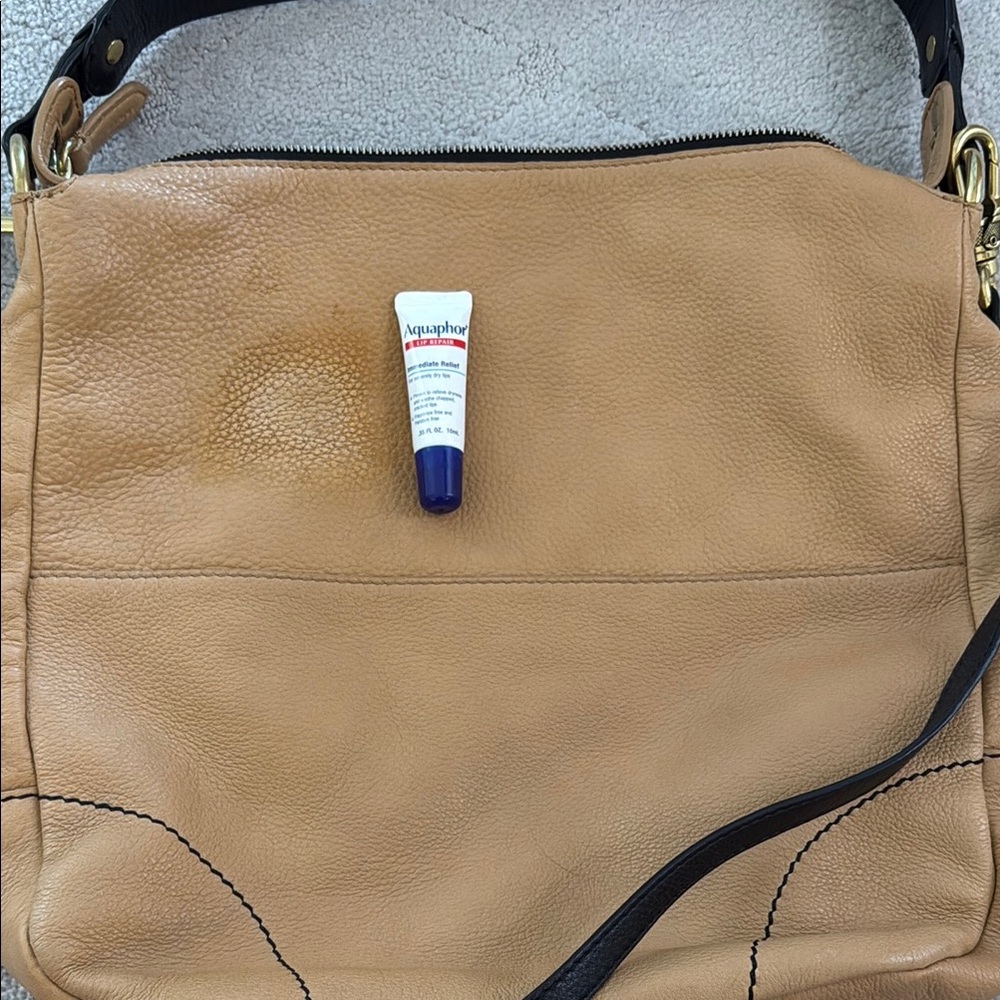 Tan and Brown Leather Shoulder Bag - Picture 5 of 5